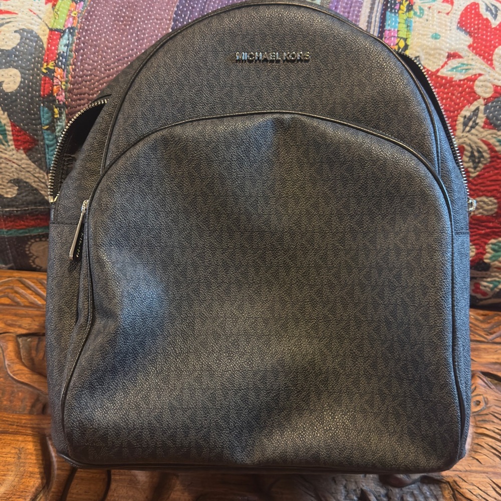 Michael Kors Medium Abbey Backpack